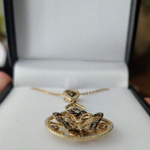 14k Yellow gold Diamond butterfly teardrop pendant - Picture 13 of 14